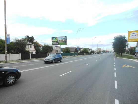 Фото рекламной плоскости по адресу м.Бровари, вул.Київска, 7, вїзд зі сторони Київа