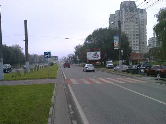 Фото рекламной плоскости по адресу Чорновола, 99 (торговий центр)