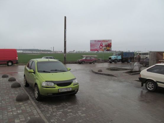 Фото рекламної площини за адресою ЖК 7 небо, ул Торговая, м+200