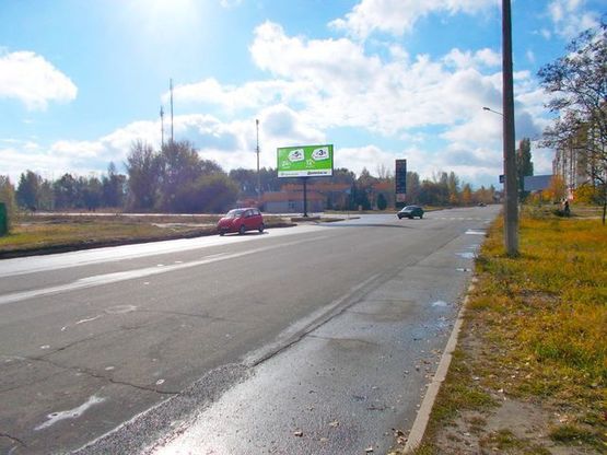 Фото рекламної площини за адресою Интернационалистов ул. - Сирко ул. (перед АЗС "БРСМ Нафта")