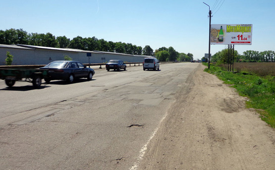 Фото рекламной плоскости по адресу Бровары Окружная/ул.Чкалова (А) - на Киев,Борисполь/АЗС БРСМ