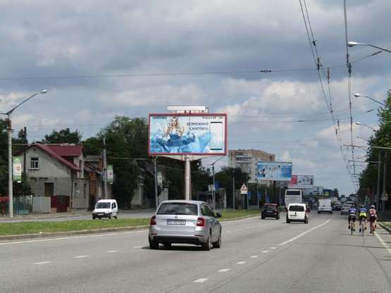 Фото рекламной плоскости по адресу Стрийська вул., 77 (призма) (в центр)