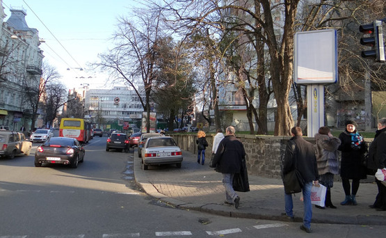 Фото рекламной плоскости по адресу Львовская Пл./Артема (Триедер)