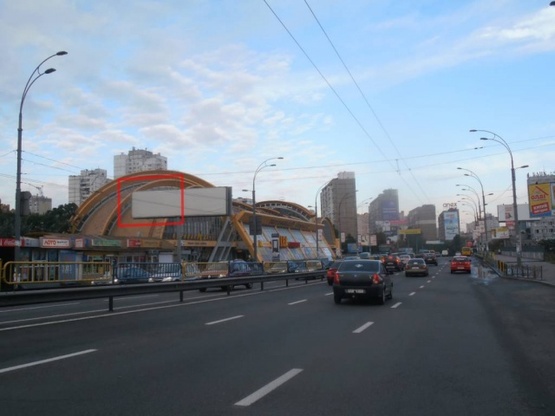 Фото рекламной плоскости по адресу Чоколовский бульвар, 39 / Вадима Гетьмана (Индустриальная) ул.  ("Караваевы Дачи")