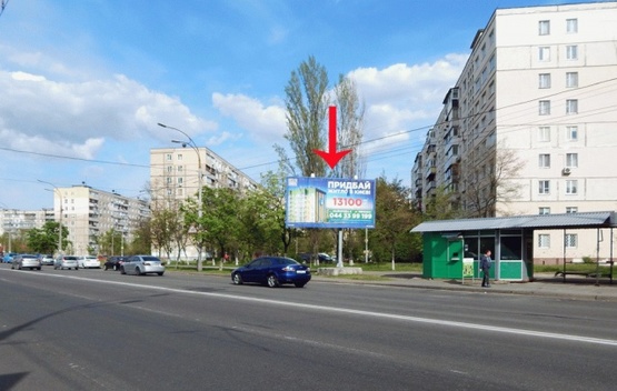 Фото рекламной плоскости по адресу Героев Сталинграда пр-т 26, возле ул.Приречная, из центра