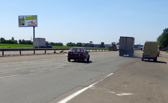 Фото рекламной плоскости по адресу Бровары Окружная/поворот на Требухов (В) - на Киев,Борисполь