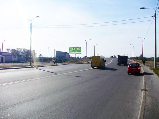 Фото рекламної площини за адресою Ковпака ул. (300 м. к ул. Черниговская, от АЗС "ТНК" к Автомобильному рынку)