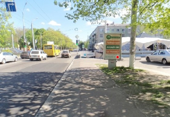 Фото рекламної площини за адресою Мира пр., 3-я поликлиника - 1