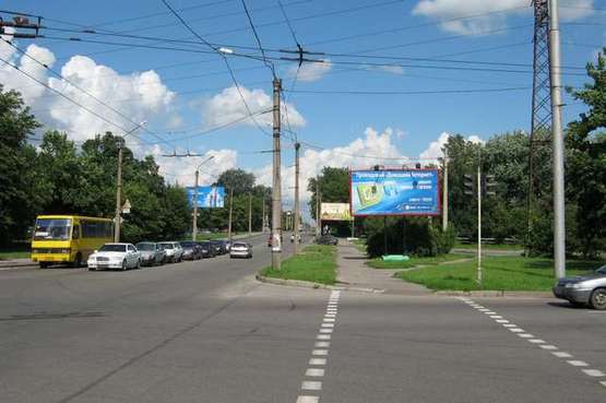 Фото рекламной плоскости по адресу Миру вул. - Миру просп.