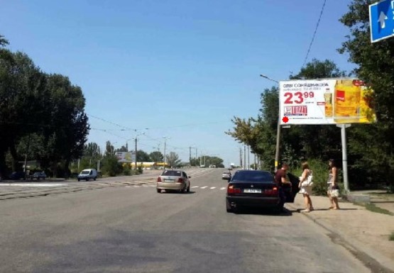 Фото рекламной плоскости по адресу Любарского ул., остановка пр. Слобожанский (2)