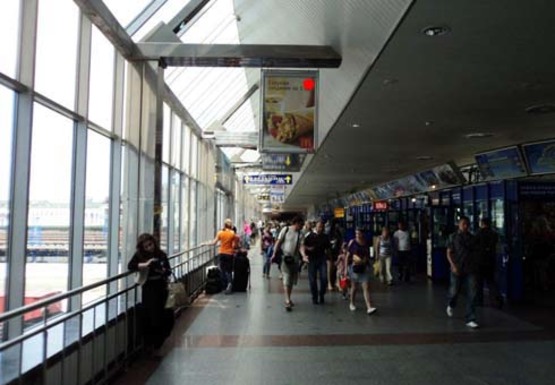 Фото рекламной плоскости по адресу Конкорс (Южный терминал)