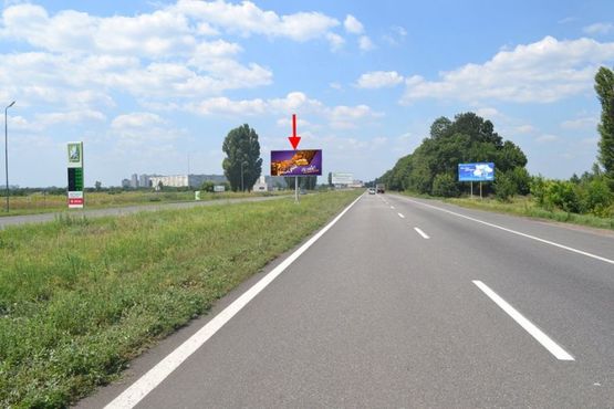 Фото рекламной плоскости по адресу Московский пр-т - Ростовская трасса возле АЗС ОККО 1(въезд в город)