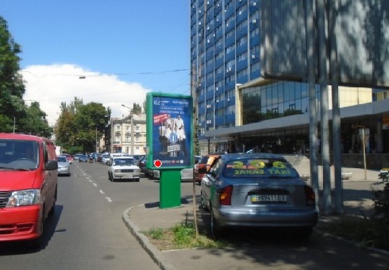 Фото рекламної площини за адресою Канатная ул., 85