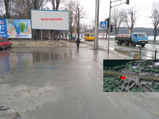 Фото рекламной плоскости по адресу вул. Руська - вхід в парк Топільче