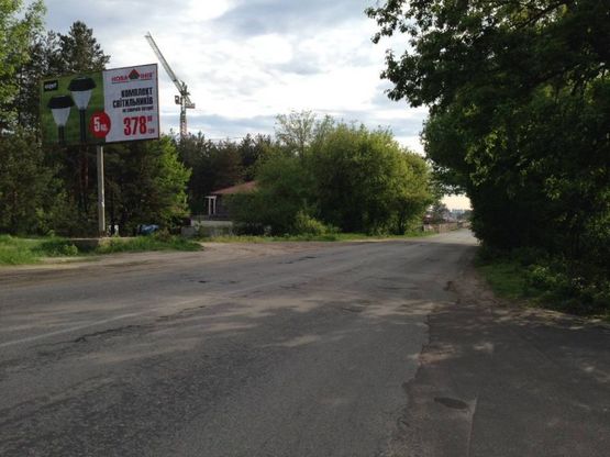 Фото рекламной плоскости по адресу с.Зазим'я, вул.Лісова, навпроти АЗС Маркет