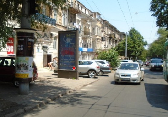 Фото рекламной плоскости по адресу Греческая ул., 24 - Ришельевская ул. (Манго)