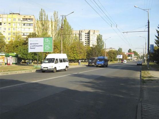 Фото рекламной плоскости по адресу мкр. 4-й Заречный, 8 (ост. "Школа милиции"), дв-е к Электрозаводская ул.