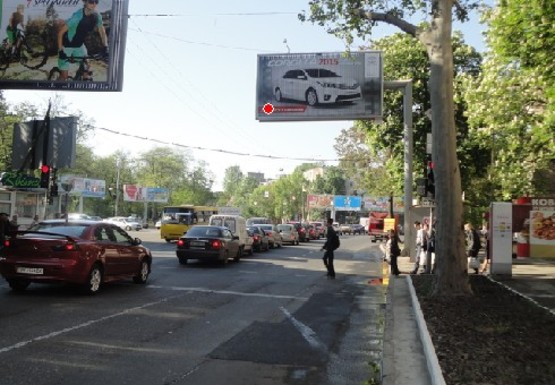 Фото рекламной плоскости по адресу Среднефонтанская ул., 34