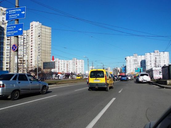 Фото рекламної площини за адресою Ахматовой Анны ул., 4(светофор)