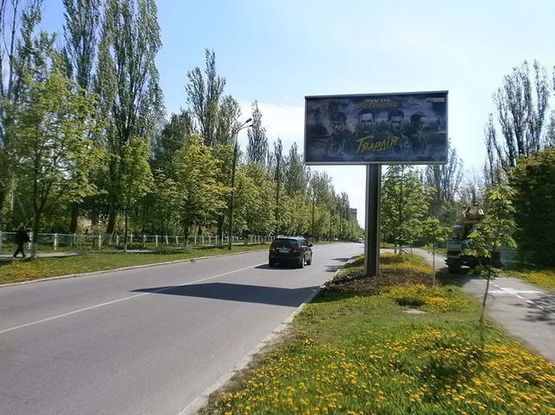 Фото рекламної площини за адресою Первозванного ул., 22 (400м до пр. Космонавтов)