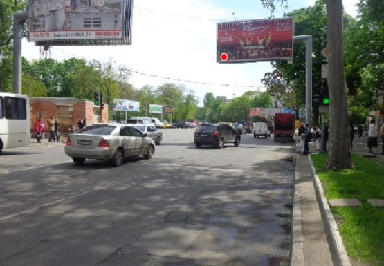 Фото рекламної площини за адресою Среднефонтанская ул., 34