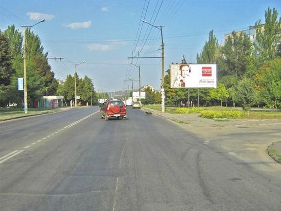Фото рекламной плоскости по адресу мкр. 4-й Заречный, 8 (ост. "Школа милиции"), дв-е к Десантная ул.