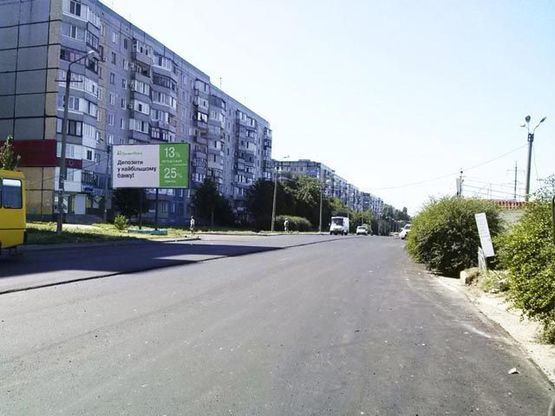 Фото рекламної площини за адресою мкр. Восточный - 3, Лисового ул., 42 (конечная МТС, рынок)