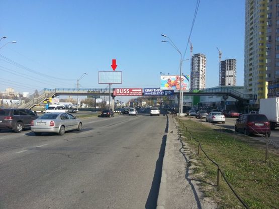 Фото рекламной плоскости по адресу Саперно-Слободская 22 в направлении Южного моста (пешеходный мост, центральный распределитель)