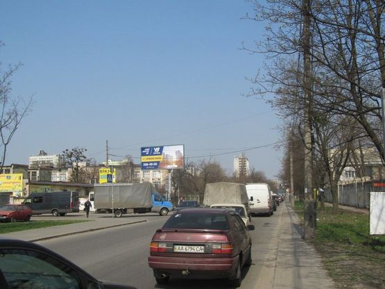 Фото рекламної площини за адресою Магнітогорська вул., поруч з мегамаркетом "Ашан"