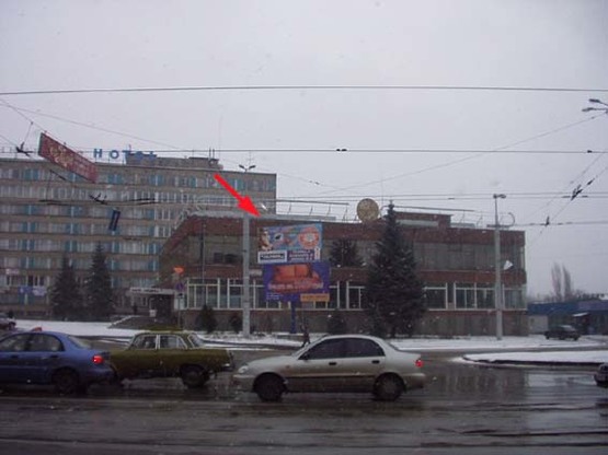 Фото рекламной плоскости по адресу пл. Жовтнева, 1