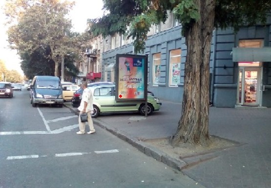 Фото рекламної площини за адресою Б. Арнаутская ул., 65 - Екатерининская ул.