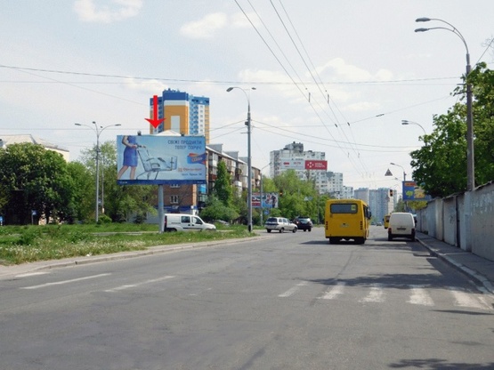 Фото рекламної площини за адресою Свободы пр-т, возле ул.Светлицкого, на разделителе, к пр-ту Правды, в центр