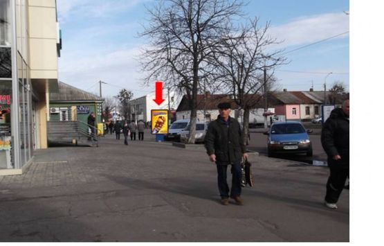 Фото рекламної площини за адресою Ивана Кочерги ул., 3 (дитячий супермаркет «Мірошка», магазин «Євротоп», піццерія «Маріо»)