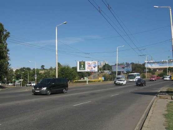 Фото рекламної площини за адресою Михайла Грушевського вул. - Розумовська вул. - Балківська вул.