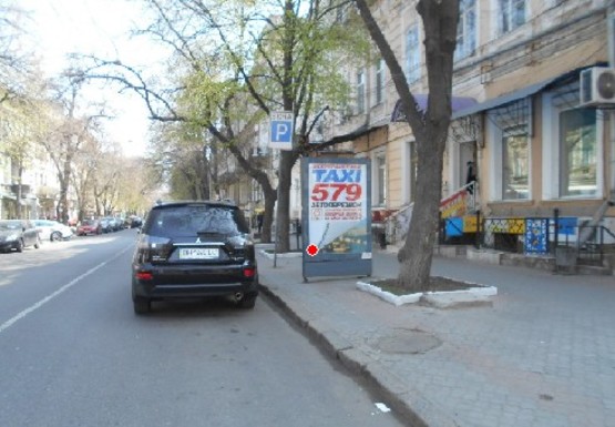 Фото рекламної площини за адресою Садовая ул., 12