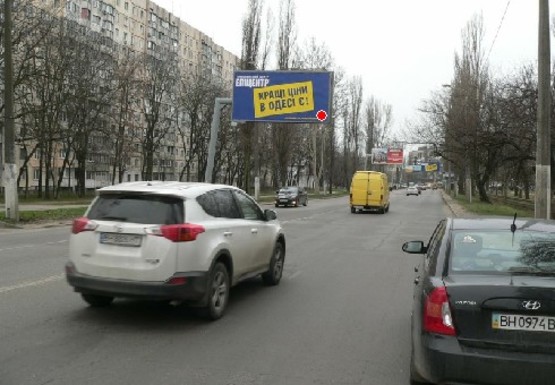 Фото рекламної площини за адресою Добровольского ул., 102