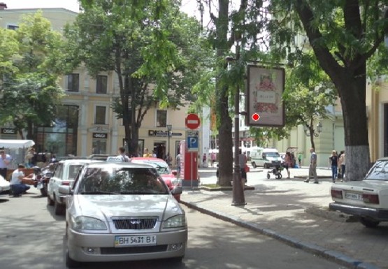 Фото рекламної площини за адресою Гаванная ул., 12 - Дерибасовская ул., 22 А