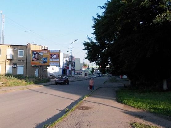 Фото рекламной плоскости по адресу Содружества ул., 72 ( мкр. Юбилейный)