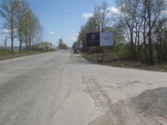 Фото рекламной плоскости по адресу Калуське шосе (знак Івано-Франківськ)    односторонній