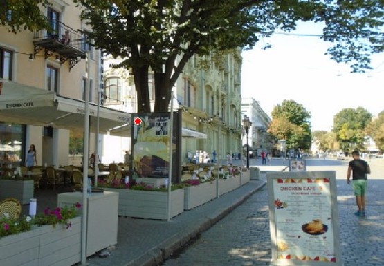 Фото рекламной плоскости по адресу Дерибасовская ул., 29-27 - Гаванная ул.