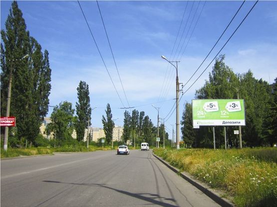 Фото рекламной плоскости по адресу Электрозаводская ул., 10а (ТЦ "Атлант", маг. "Стройка"), дв-е к объездной дороге