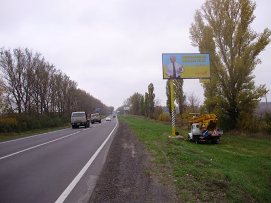 Фото рекламної площини за адресою трасса Борисполь-Днепропетровск_км 9+150_левый // в Киев