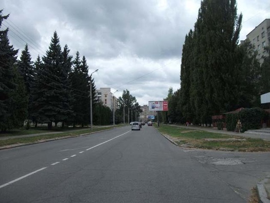 Фото рекламной плоскости по адресу ул.Воинов Интернационалистов (д.№10)