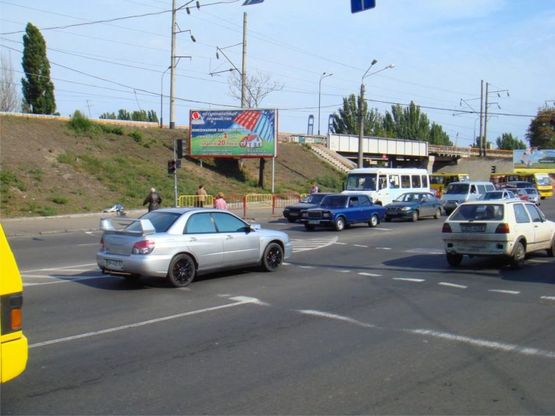 Фото рекламної площини за адресою ул. Балковская / Пересыпь / Херсонский Сквер № 4