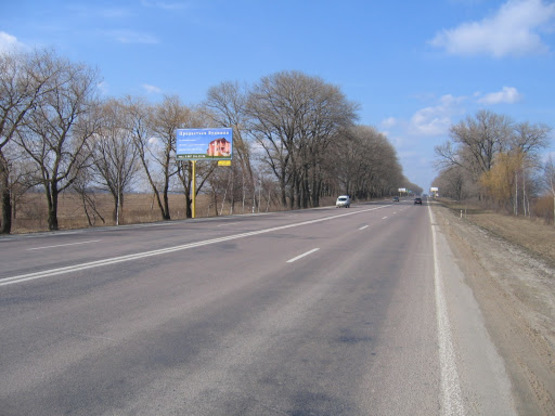Фото рекламної площини за адресою трасса Киев-Харьков_км 43+300_правый // в Киев
