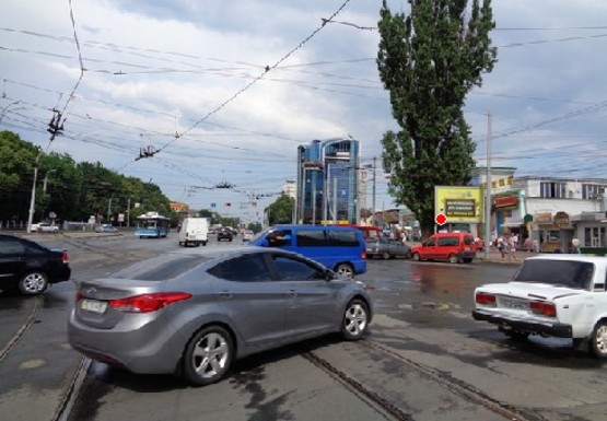 Фото рекламної площини за адресою Пирогова ул., 49 - Склецкого ул. [№30]