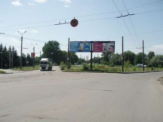 Фото рекламной плоскости по адресу Івасюка вул. (до мосту, ліва)