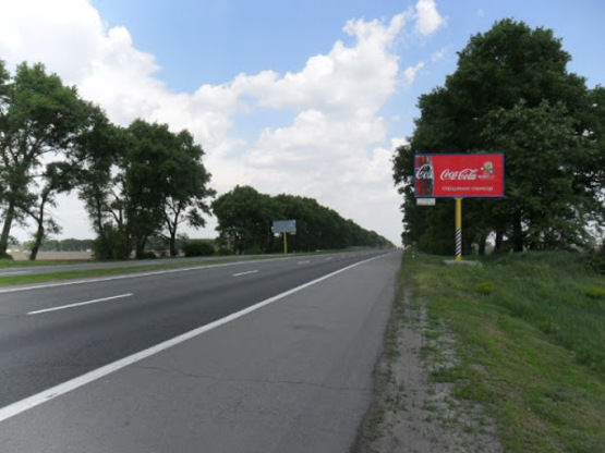 Фото рекламной плоскости по адресу трасса Киев-Чернигов_км 41+850_правый // из Киева