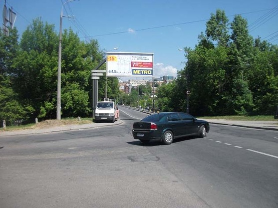 Фото рекламної площини за адресою ул. 8-го марта (Старогородский мост)
