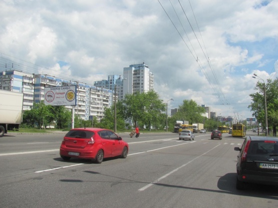 Фото рекламної площини за адресою Маяковского ул., 21, в сторону Драйзера ул. (Watsons, ЕКО-маркет, Эльдорадо, рынок, автомойка)